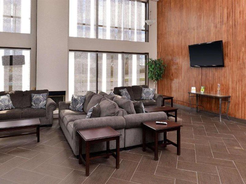 Quality Inn & Suites Matteson Near I-57 Экстерьер фото