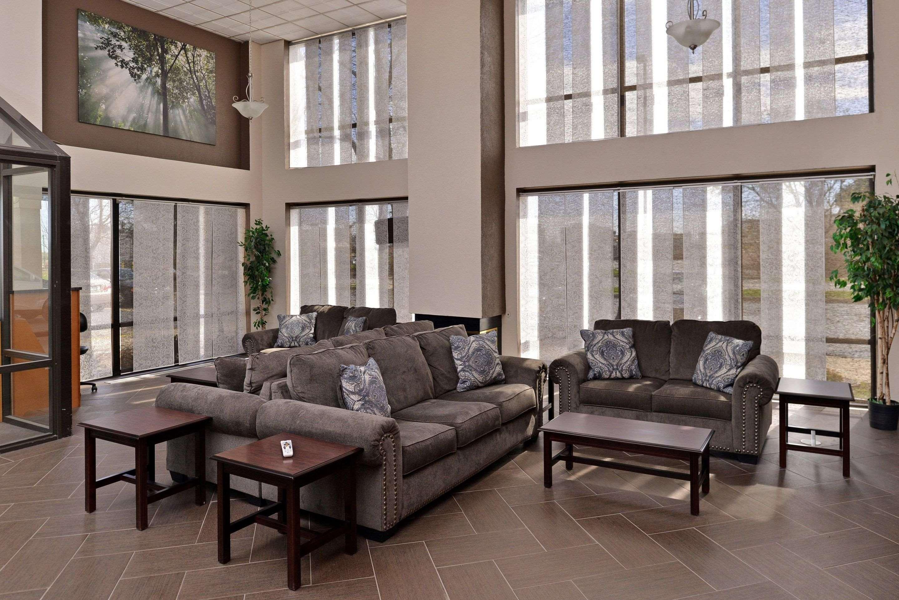 Quality Inn & Suites Matteson Near I-57 Экстерьер фото