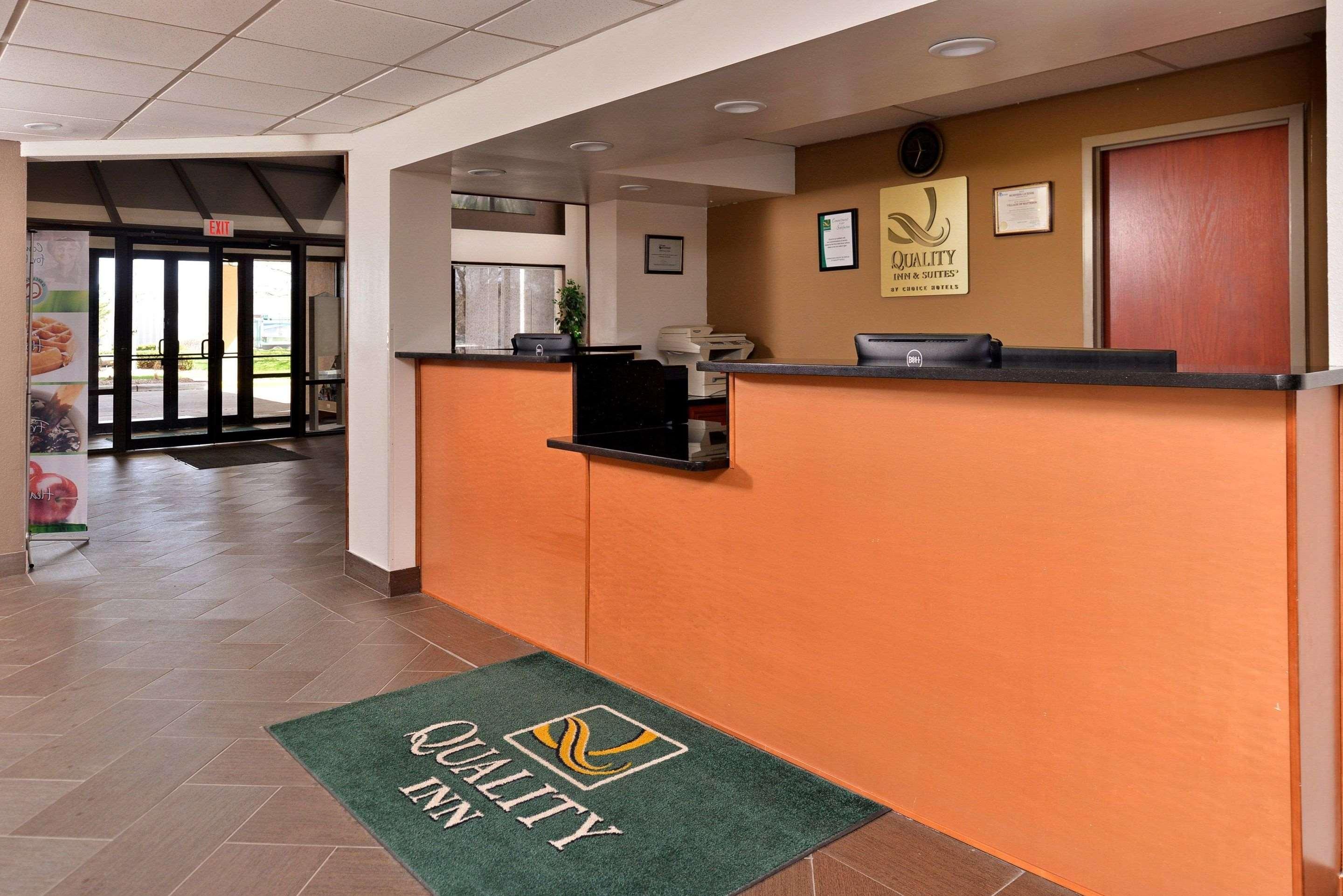 Quality Inn & Suites Matteson Near I-57 Экстерьер фото