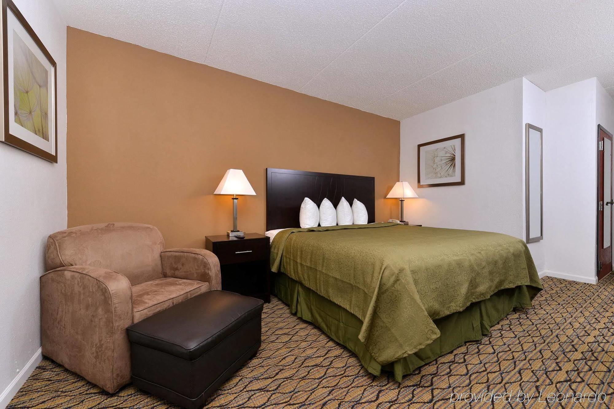 Quality Inn & Suites Matteson Near I-57 Экстерьер фото